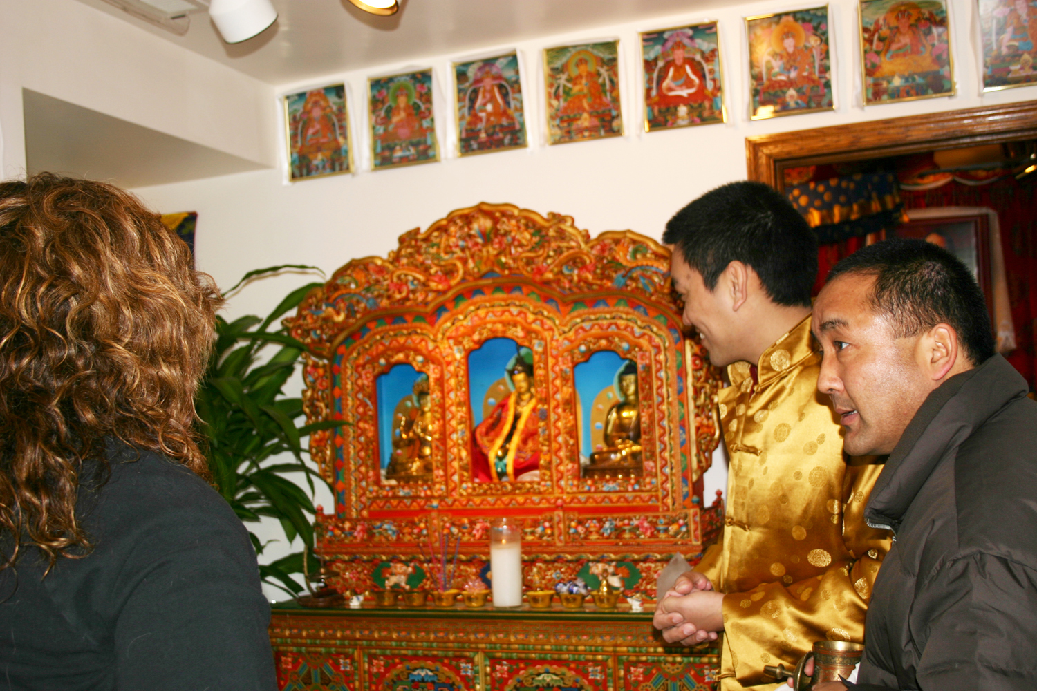 Mugsang Rinpoche & Khenpo Nyima with altar he gave JAL 2007