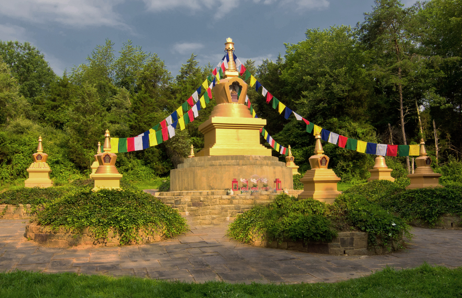 Stupa Park - crop