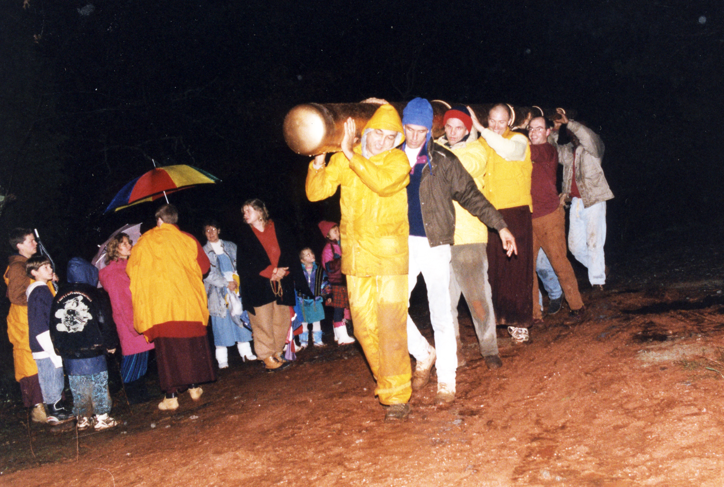 PL Carrying tree to stupa-web